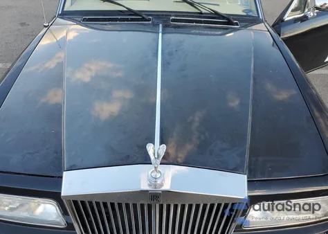 1984 Rolls-Royce Silver Spur z USA, uszkodzony, nr VIN SCAZN42A1ECX09880